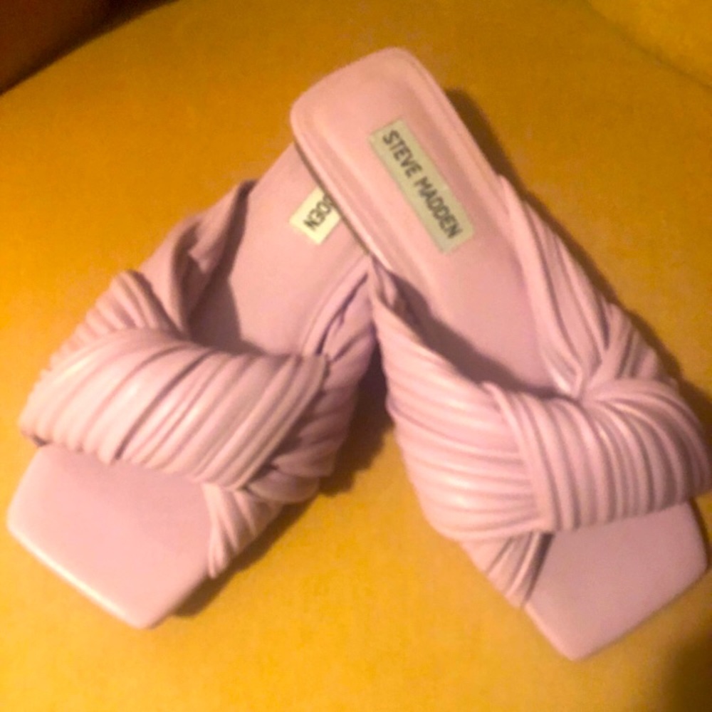 Steve Madden flats . Super cute !